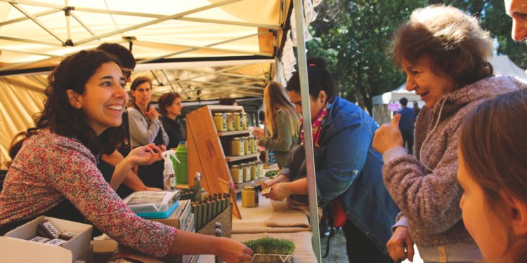Sabe la Tierra abrió su primer mercado en Necochea
