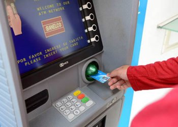 El sueldo de febrero estará disponible en cajeros mañana con un aumento del 8%