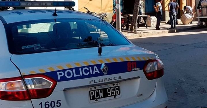 Se llevaron $200 mil en un violento asalto a una familia