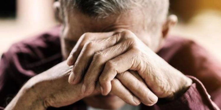 A punta de cuchillo robó leche y azúcar a un anciano en General Güemes