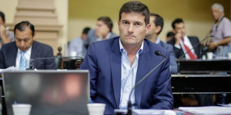 De manera presencial, diputados habilitarán el proyecto para sesionar virtualmente