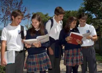 Nación asistirá a colegios privados para el pago de los sueldos por la crisis del COVID-19