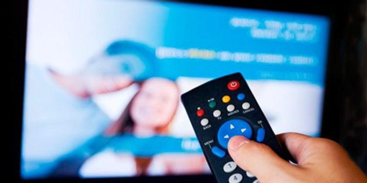 Congelaron las tarifas de teléfonos, celulares, Internet y cable hasta agosto