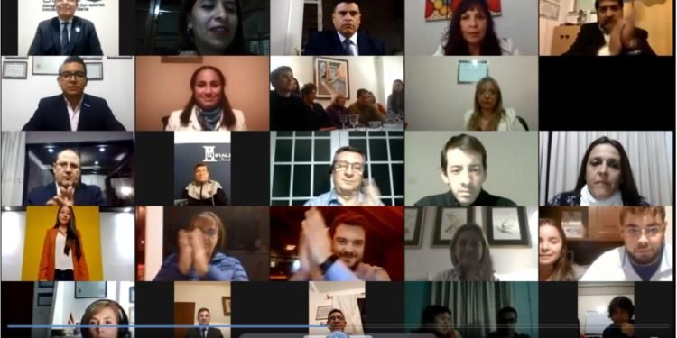 De manera virtual, el Colegio Inmobiliario tomó juramento a 13 nuevos matriculados