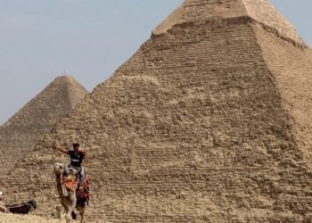 Descubren que la Pirámide de Giza es un enorme “condensador de energía” electromagnética