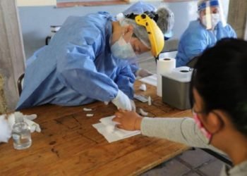 Unas 300.000 vacunas contra la covid-19 llegarían a Salta durante el verano