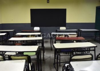 El plan del gobierno sólo contempla la vuelta a las aulas para consultas y exámenes