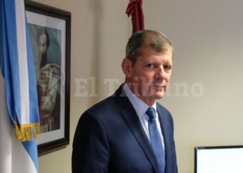Pulleiro admite que faltan 3 mil policías más en la provincia