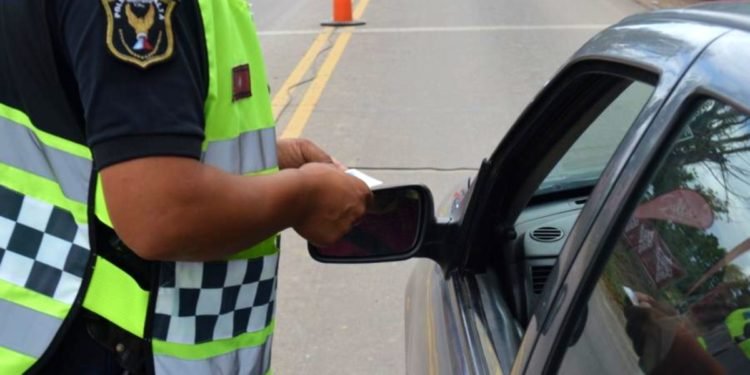 Médicos del hospital Del Milagro denuncian falta de recursos y piden una recomposición salarial