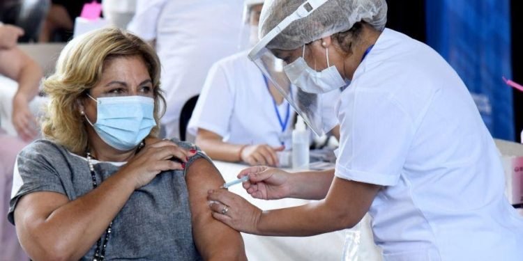 En Salta vacunarán a personas con cardiopatías, diabetes tipo 2 y VIH