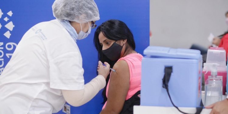 Gastronómicos esperan que el COE los habilite para trabajar hasta las 24