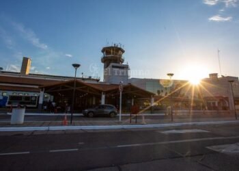 Aislaron a un pasajero que llegó a Salta por ser contacto estrecho de un caso de variante Delta