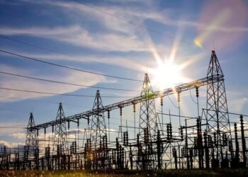 Estiman que 137 mil usuarios de luz tendrían subas del 34%