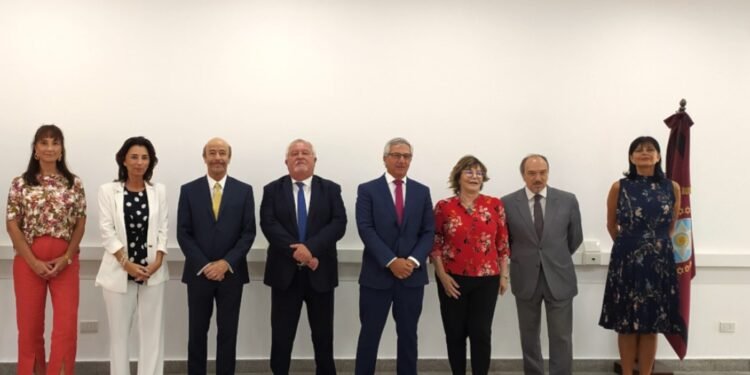 Alertan que odontólogos no atienden por falta de insumos