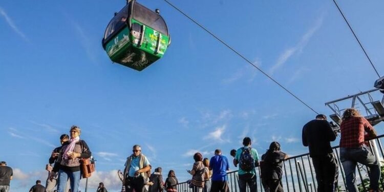 Escándalo en Salta: obreros hicieron paro y fueron a apretarlos con armas