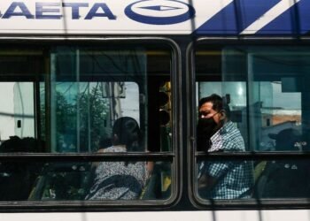 Podrían instalar cámaras en todos los colectivos de Saeta