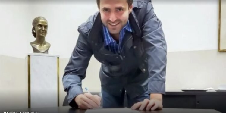 Proponen la continuidad para Sócrates Paputsakis