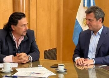 Sáenz acompaña a los tabacaleros que serán parte del nuevo dólar agro