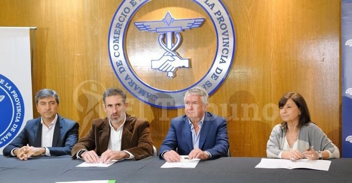 El comercio sufre la baja de ventas y aplican promociones para repuntar