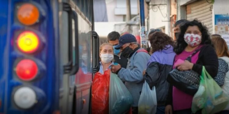 Boleto social para empleadas de casas particulares: cuándo se trata en Diputados