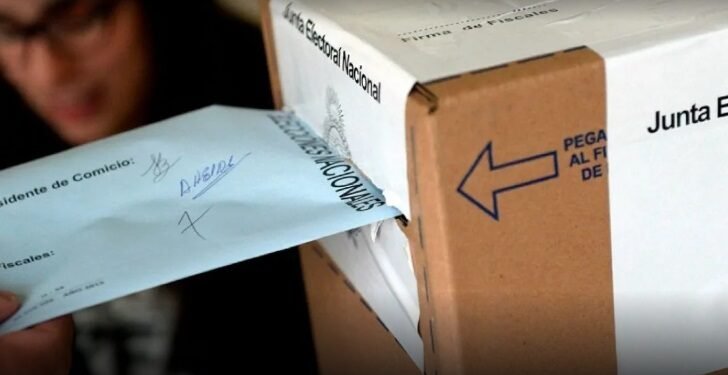 Éstas son las 27 boletas de los precandidatos en las PASO: una por una