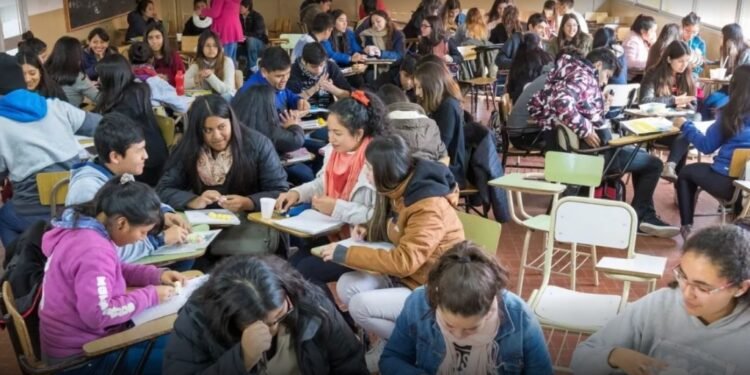Quiénes son y de dónde vinieron los detenidos en Av. Bolivia esta mañana