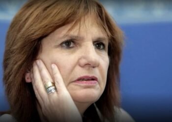 A lo Lizy Tagliani: Patricia Bullrich dijo un montón de palabras para no decir nada