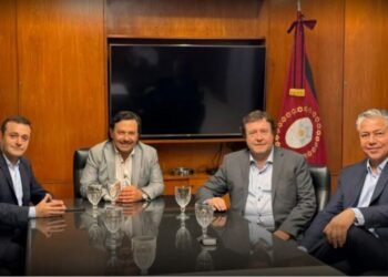 Sueldos y aguinaldo: Massa dará fondos a gobernadores