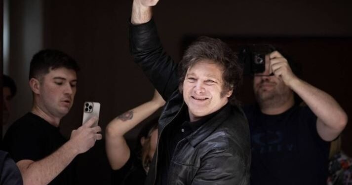 JAVIER MILEI . Primeros anuncios: privatización de YPF, TV Pública, Télam y Radio Nacional.