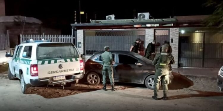 La nueva Rosario: narcos se agarraron a tiros en pleno centro de Orán