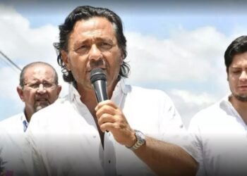 Sáenz anunció la reactivación de la construcción de 254 viviendas en Tartagal